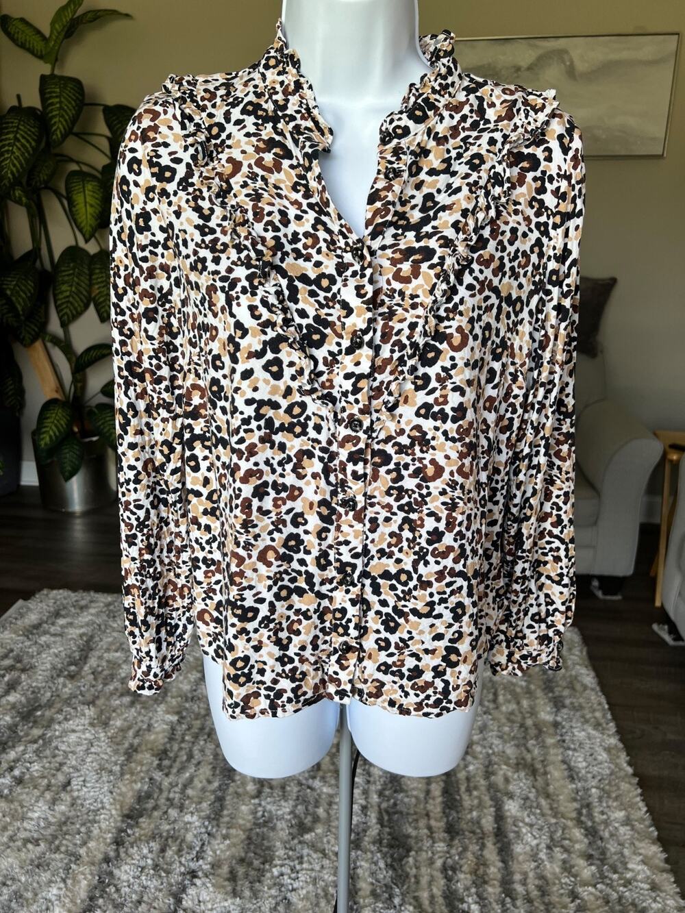Anthropologie Maeve Ruffled trim blouse top Buttondown Size 8P High Neck #730